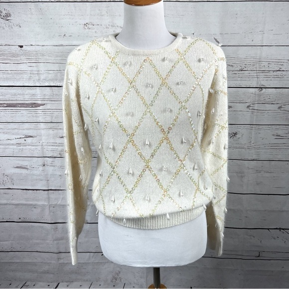 VINTAGE Karen Scott white silk and angora blend long sleeve sweater Sz PM - Picture 1 of 8